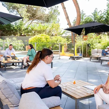 Mercure Bordeaux Aeroport 4*