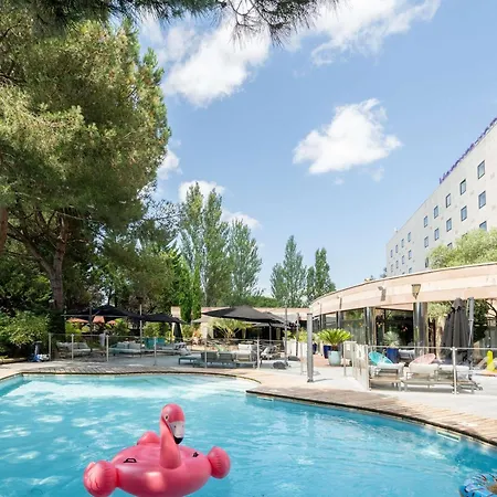 Mercure Bordeaux Aéroport 4*
