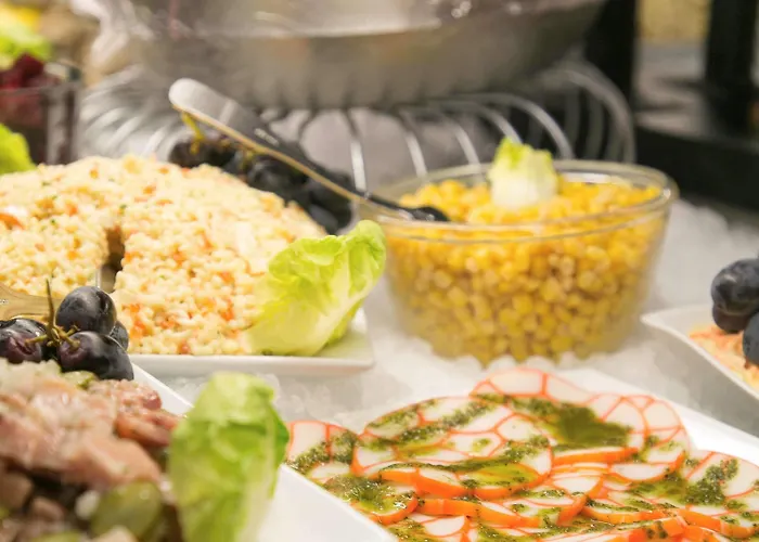 Mercure Bordeaux Aeroport 4*