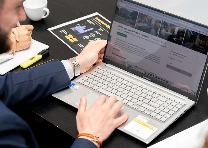 מלון Mercure Bordeaux Aeroport