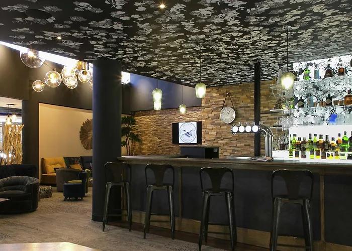 Mercure Bordeaux Aeroport Hotel 4*