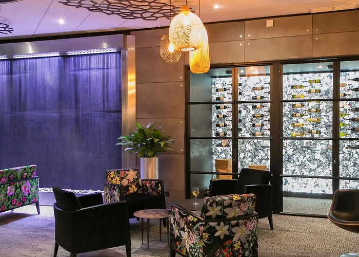 Mercure Bordeaux Aeroport Hotel 4*